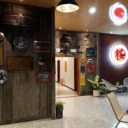 Urbanview Hotel Sakura Kampung Inggris Pare By Reddoorz Exteriér fotografie
