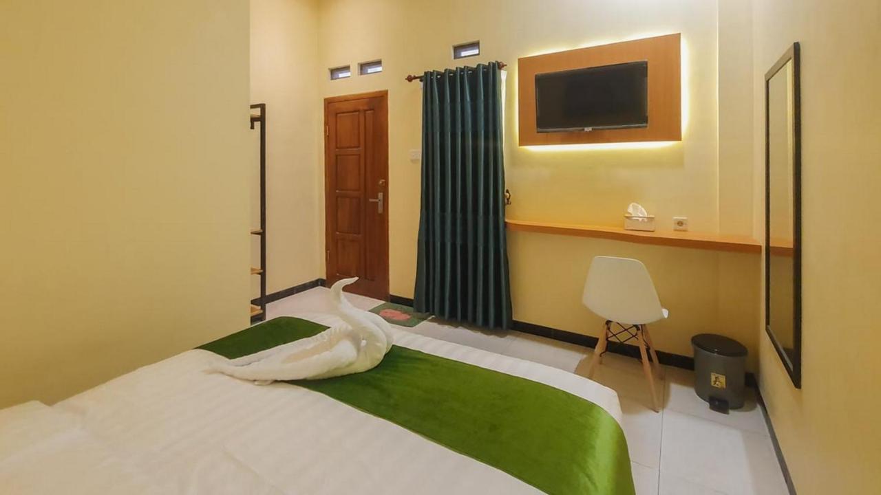 Urbanview Hotel Sakura Kampung Inggris Pare By Reddoorz Exteriér fotografie