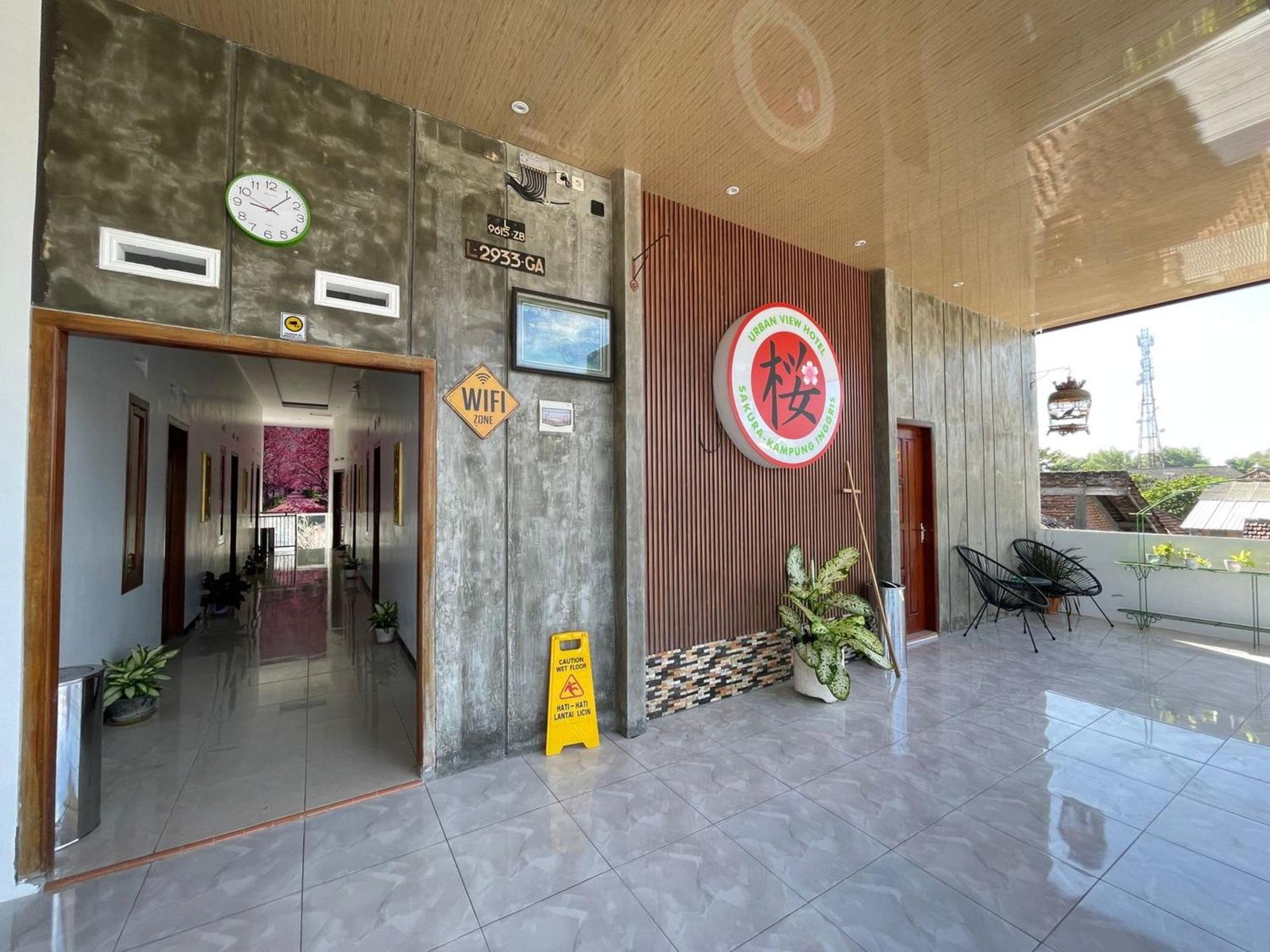 Urbanview Hotel Sakura Kampung Inggris Pare By Reddoorz Exteriér fotografie